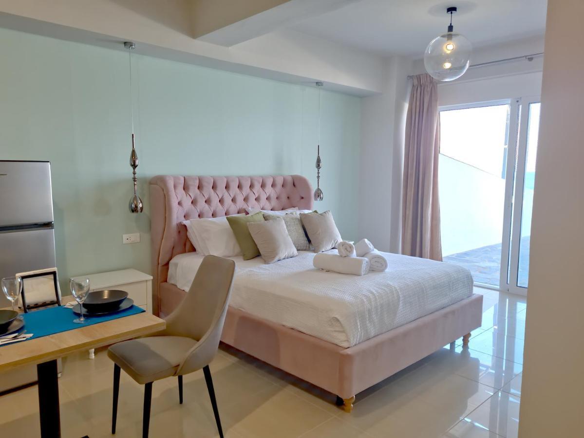 Epipleon Luxury Suites -106- Δωμάτιο 40Τμ Με Βεράντα 45Τμ Μπροστά Στην Θάλασσα 纳弗帕克托斯 外观 照片