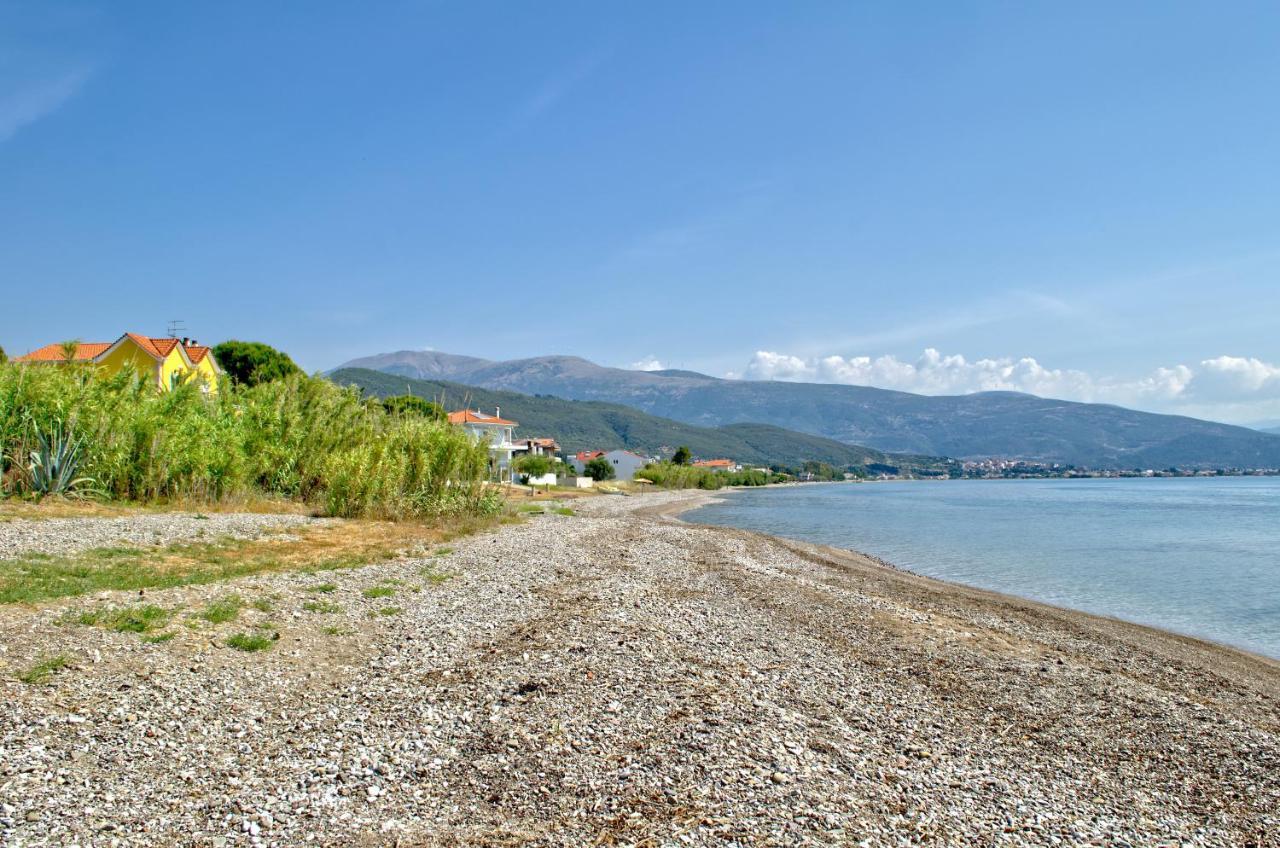 Epipleon Luxury Suites -106- Δωμάτιο 40Τμ Με Βεράντα 45Τμ Μπροστά Στην Θάλασσα 纳弗帕克托斯 外观 照片